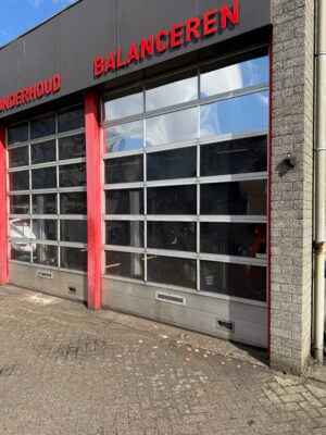 Zonwerende Raamfolie Garage